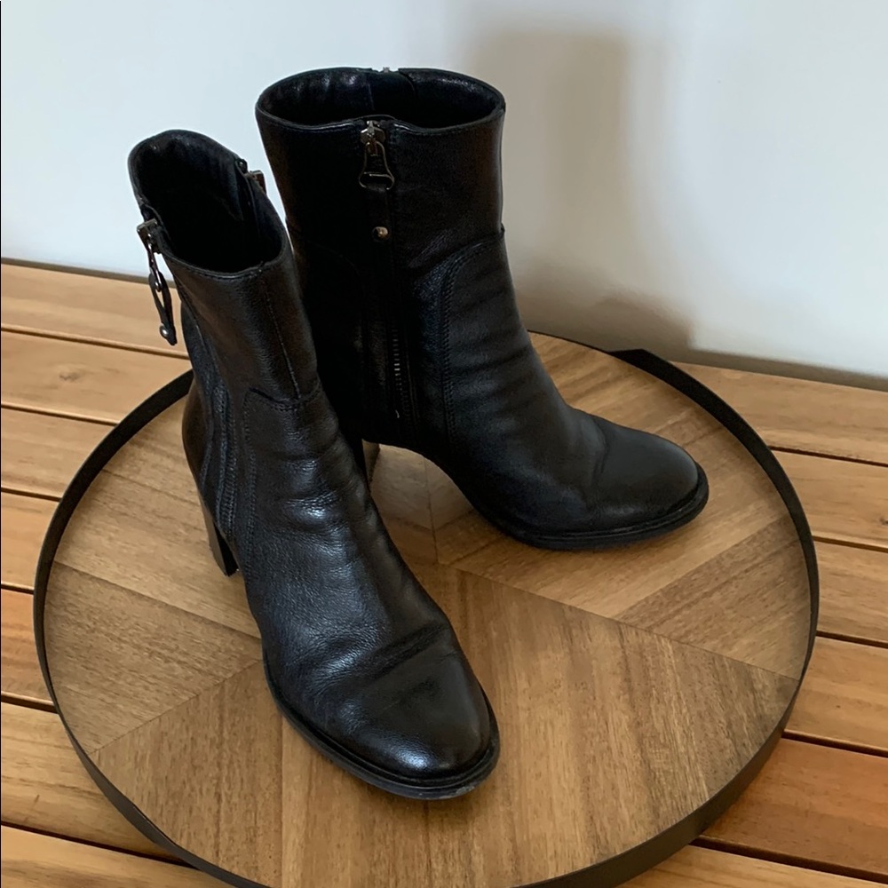 MJUS SPRING/FALL LEATHER BOOTIES